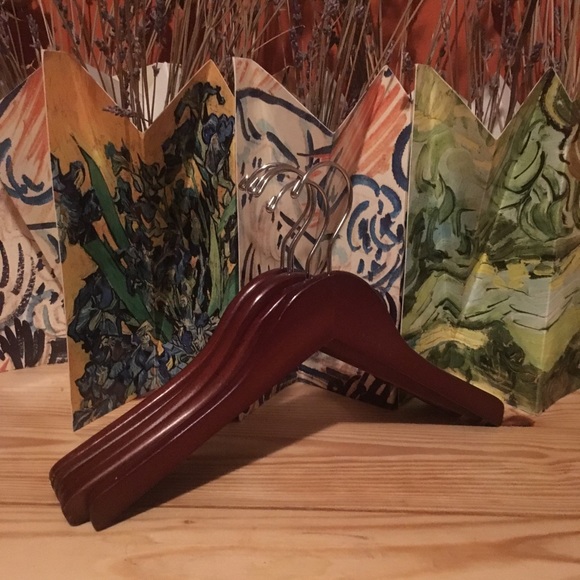 Children size hangers (5) - Picture 1 of 2